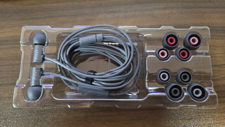 VR500 for Gaming 開封直後の写真
